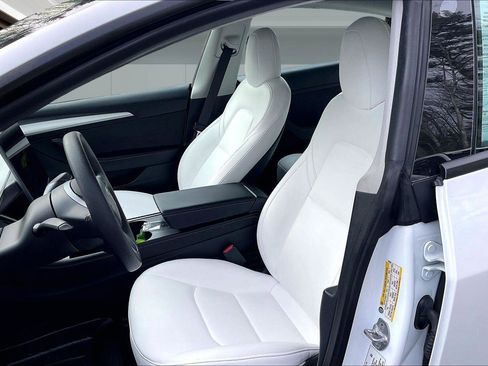 Used 2022 Tesla Model 3 Long Range image 24