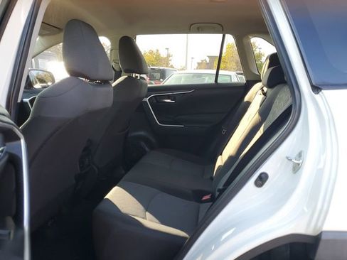 Used 2020 Toyota RAV4 XLE image 10
