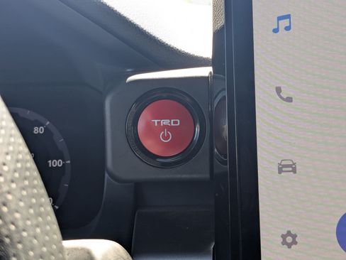 Used 2024 Toyota Tacoma TRD Off-Road w/ TRD Off Road Upgrade Package AWD/4WD image 24