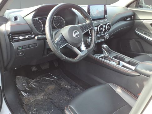 Used 2024 Nissan Sentra SR w/ SR Premium Package image 11