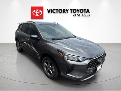Used 2025 Ford Escape ST-Line AWD/4WD image 1