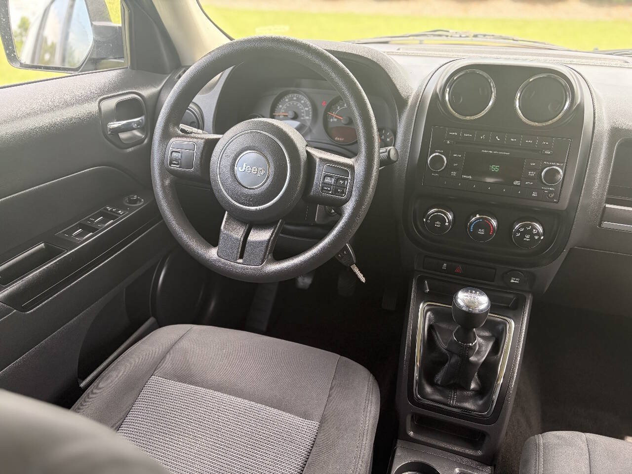 Used 2016 Jeep Patriot Sport w/ Power Value Group FWD image 12