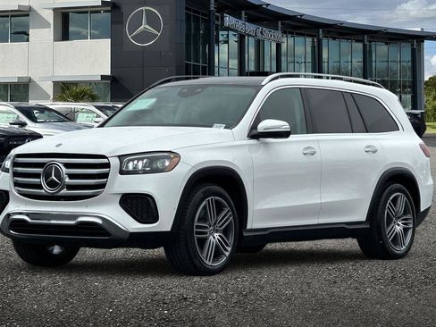 Certified 2024 Mercedes-Benz GLS 450 4MATIC image 8