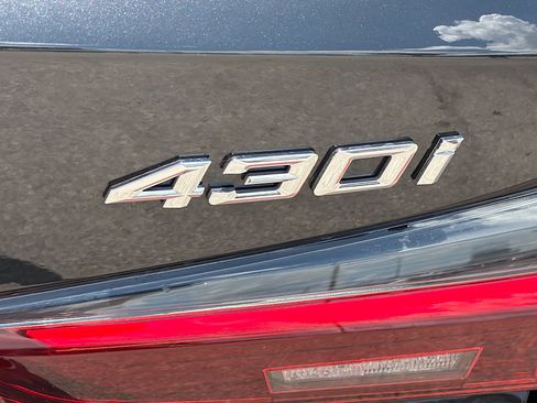 Used 2024 BMW 430i Coupe w/ M Sport Package RWD image 11