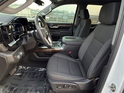 Used 2022 GMC Sierra 1500 Elevation image 18