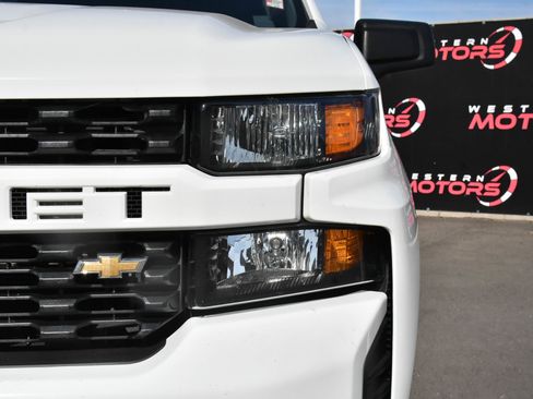 Used 2021 Chevrolet Silverado 1500 Custom RWD image 11