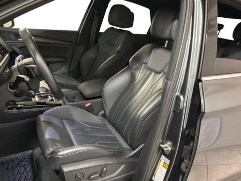 Used 2023 Audi Q5 2.0T Premium Plus w/ Premium Plus Package AWD/4WD image 5