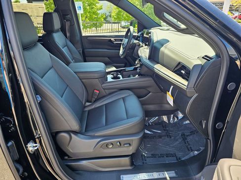 New 2026 Chevrolet Suburban LT w/ Comfort Package AWD/4WD image 11