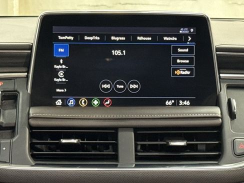 Used 2021 GMC Yukon SLT w/ SLT Premium Package AWD/4WD image 21