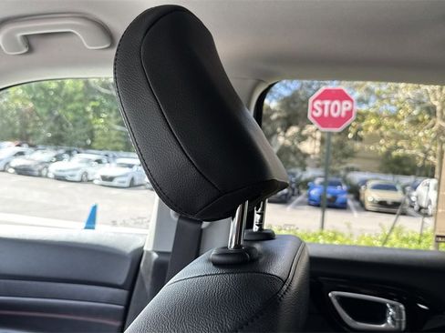 Used 2022 Jeep Compass Trailhawk w/ Trailhawk Convenience Group image 17