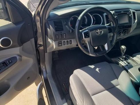 Used 2013 Toyota Tacoma 4x4 Double Cab w/ TRD Sport Pkg image 11