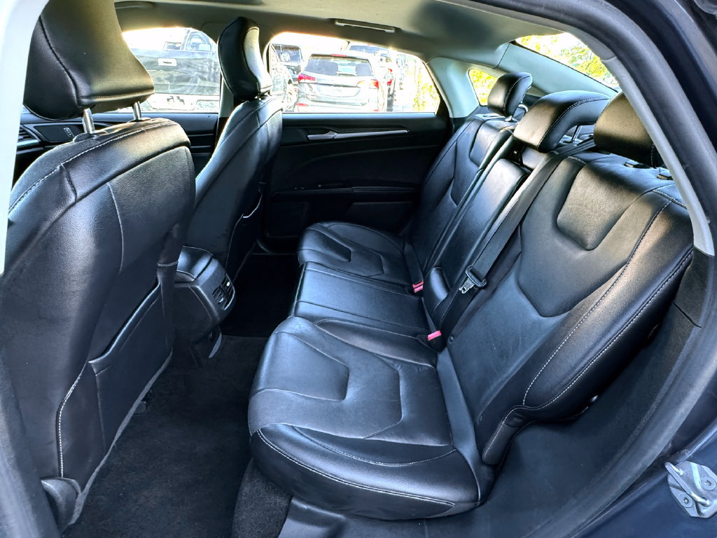 Used 2018 Ford Fusion Titanium AWD/4WD image 33