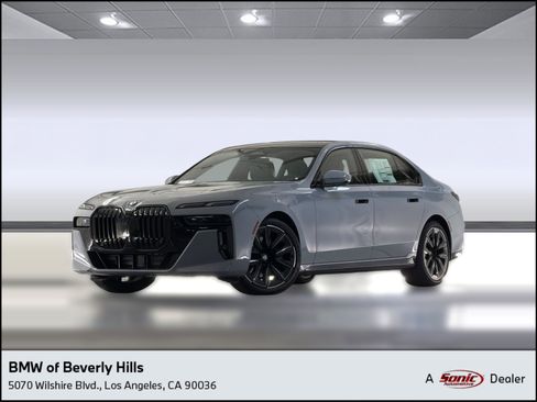 New 2026 BMW 740i w/ Premium Package RWD image 1
