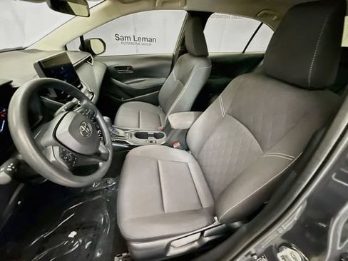 Used 2025 Toyota Corolla LE w/ LE Premium Package FWD image 20