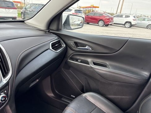 Used 2022 Chevrolet Equinox Premier AWD/4WD image 31