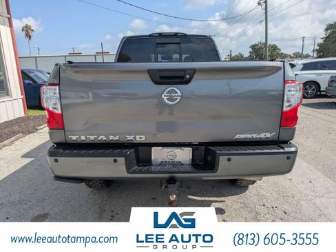 Used 2019 Nissan Titan PRO-4X w/ Pro-4x Convenience Package AWD/4WD image 4