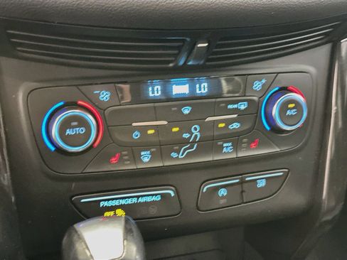 Used 2017 Ford Escape Titanium AWD/4WD image 24