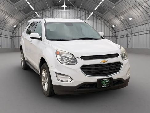 Used 2017 Chevrolet Equinox LT w/ Convenience Package image 1