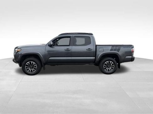 Used 2023 Toyota Tacoma TRD Sport AWD/4WD image 4