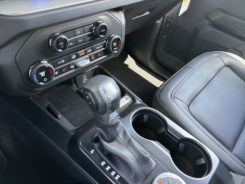New 2026 Ford Bronco Outer Banks AWD/4WD image 26