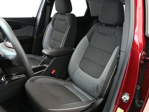 Used 2023 Chevrolet TrailBlazer LT w/ Convenience Package image 23