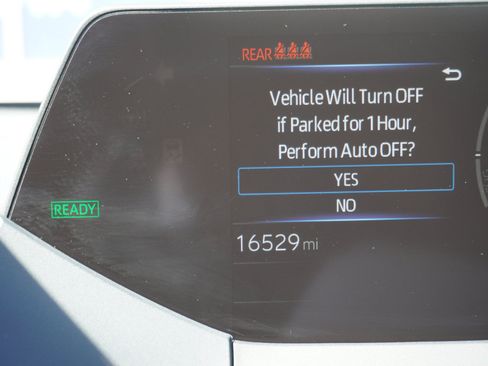 Used 2025 Toyota Prius LE FWD image 23