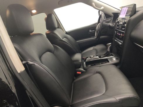 Used 2021 Nissan Armada SV image 21
