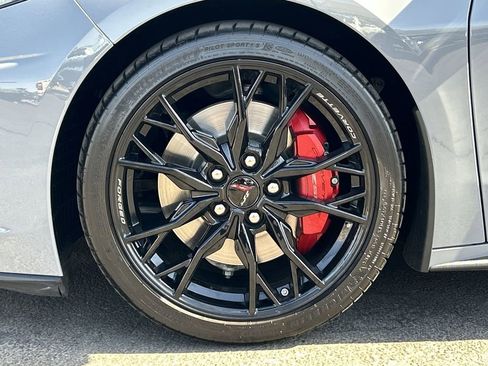 Used 2024 Chevrolet Corvette Stingray Preferred Cpe w/ Z51 Performance Package image 32