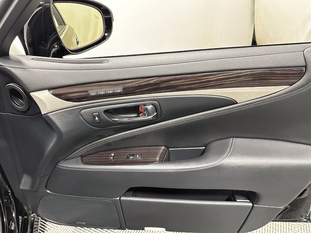 Used 2017 Lexus LS 460 L AWD/4WD image 29