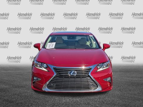 Used 2017 Lexus ES 350 w/ Luxury Package FWD image 3