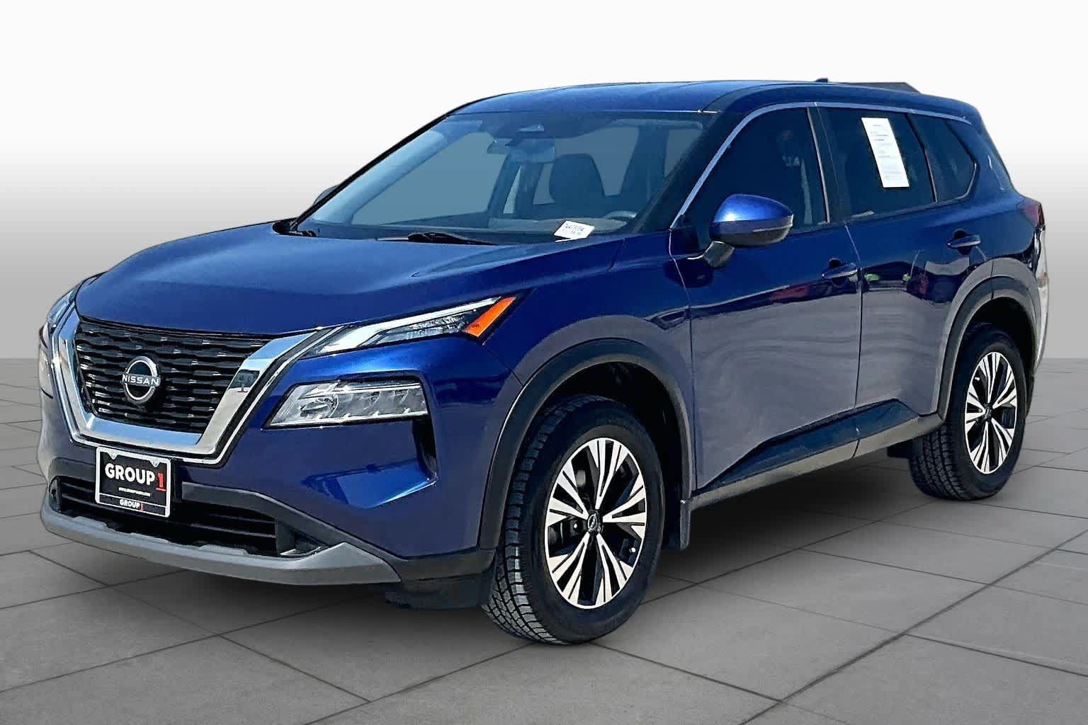 Used 2023 Nissan Rogue SV FWD image 2