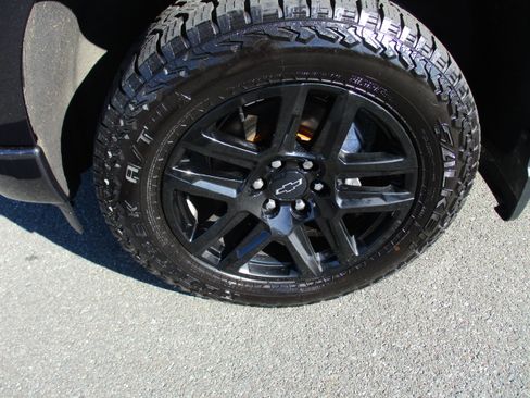 Used 2023 Chevrolet Silverado 1500 RST AWD/4WD image 9