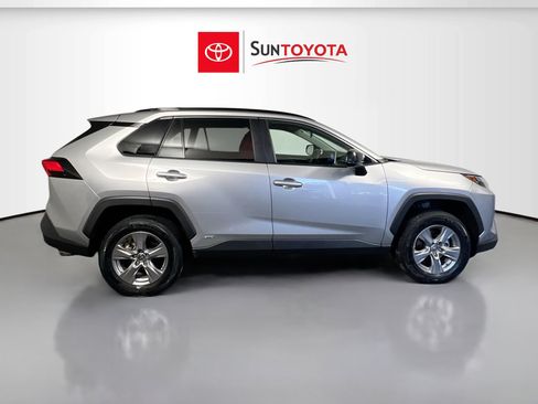 Used 2025 Toyota RAV4 LE AWD/4WD image 2