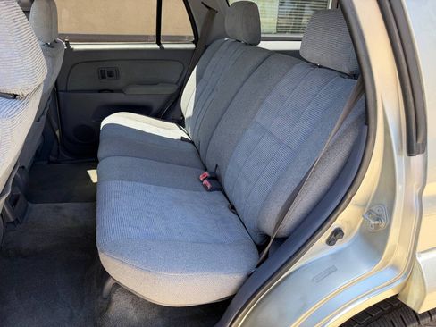 Used 2000 Toyota 4Runner SR5 RWD image 13