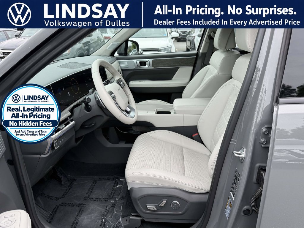 Used 2024 Hyundai Santa Fe Limited AWD/4WD image 10