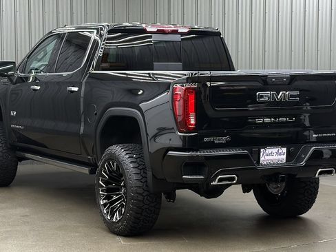 Used 2026 GMC Sierra 1500 Denali Ultimate AWD/4WD image 3