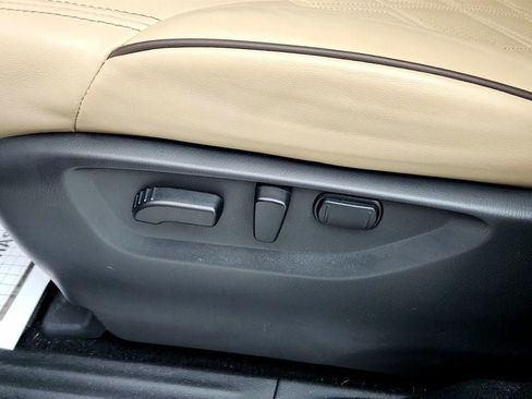 Used 2024 Nissan Armada Platinum w/ Captain's Chairs Package RWD image 12