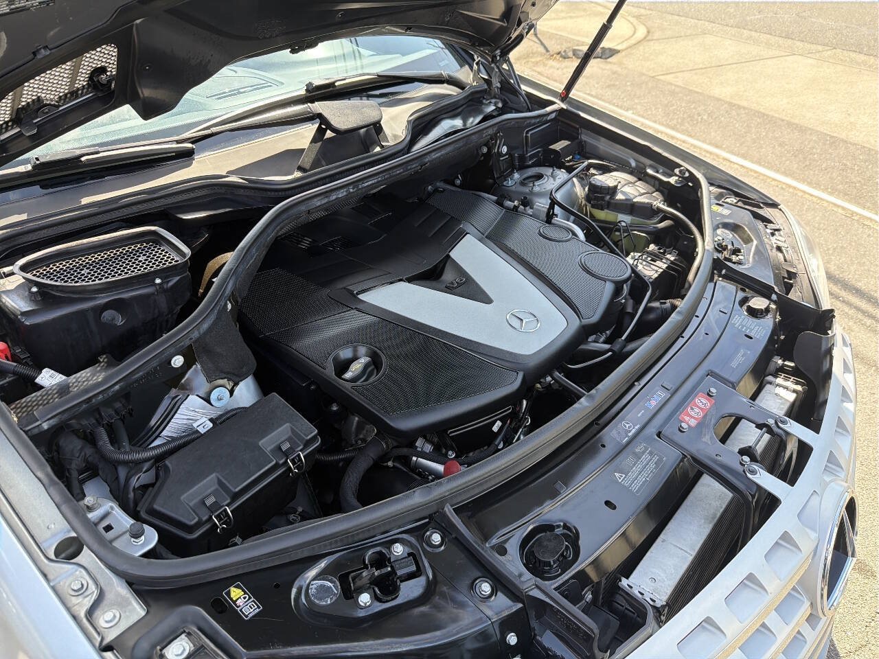 Used 2011 Mercedes-Benz ML 350 BlueTEC 4MATIC image 19