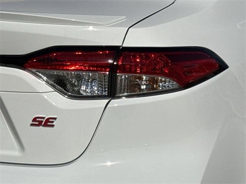 New 2026 Toyota Corolla SE image 7