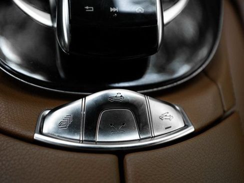 Used 2020 Mercedes-Benz E 450 4MATIC Cabriolet image 37