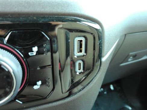 Used 2026 Chevrolet Silverado 1500 LT image 42