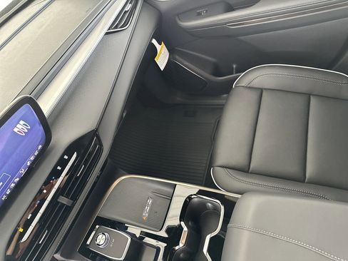 New 2026 Buick Enclave Avenir w/ Super Cruise Package FWD image 25