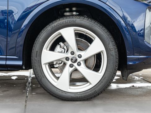 New 2025 Audi Q5 Premium Plus image 32