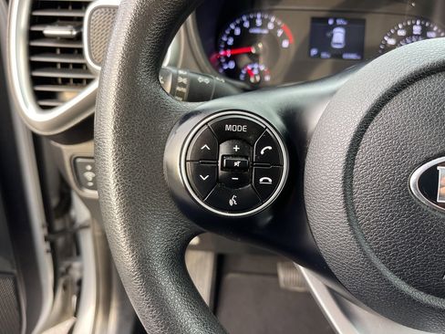 Certified 2021 Kia Soul LX image 16