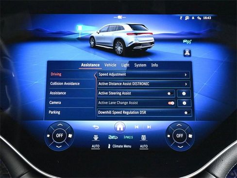 Used 2023 Mercedes-Benz EQS 580 4MATIC SUV image 46