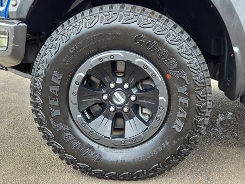Used 2018 Ford F150 Raptor w/ Equipment Group 802A Luxury AWD/4WD image 9