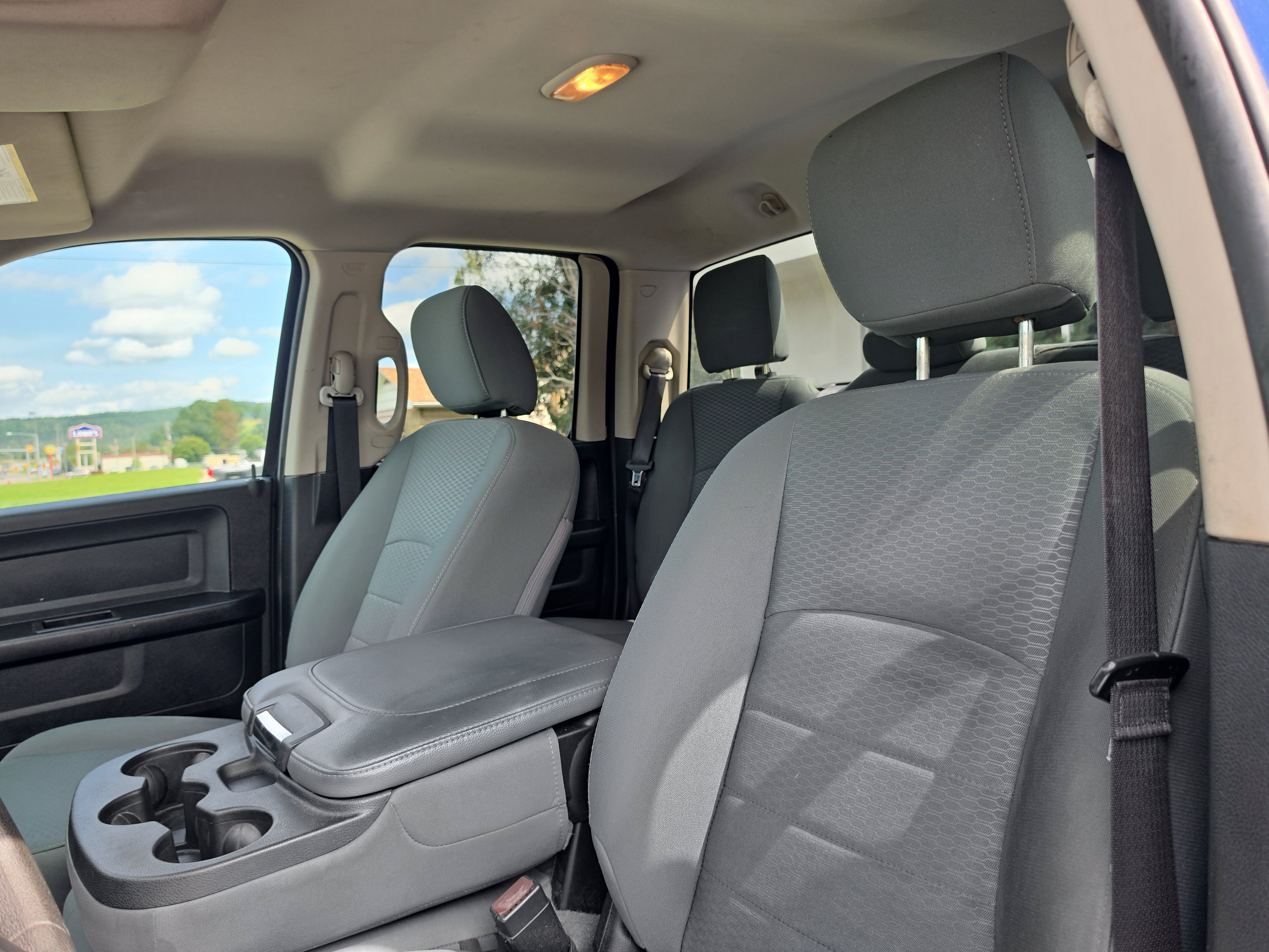 Used 2016 RAM 1500 Express AWD/4WD image 12