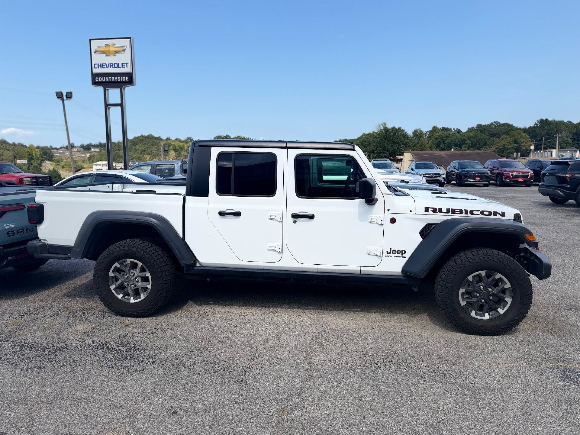 Used 2026 Jeep Gladiator Rubicon AWD/4WD image 2