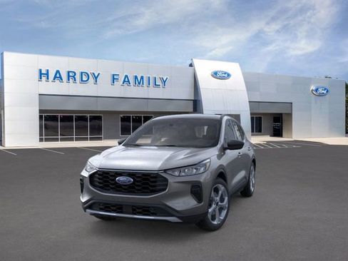 New 2025 Ford Escape ST-Line w/ Cold Weather Package FWD image 2