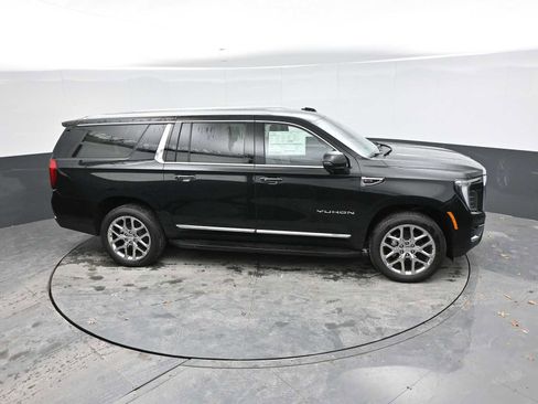 New 2026 GMC Yukon XL Elevation image 33
